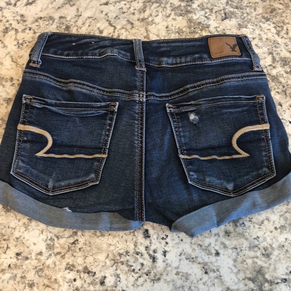 Hi-rise Denim shorts, with stretch technology - Picture 2 of 2